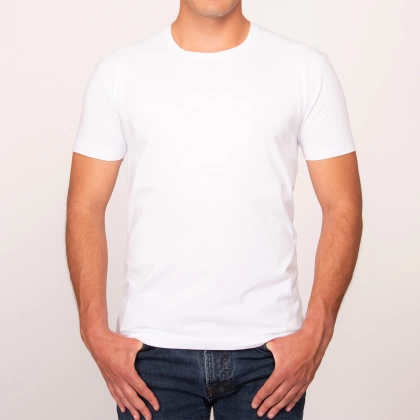 Camiseta blanca hombre con frase qué más pues black sharung