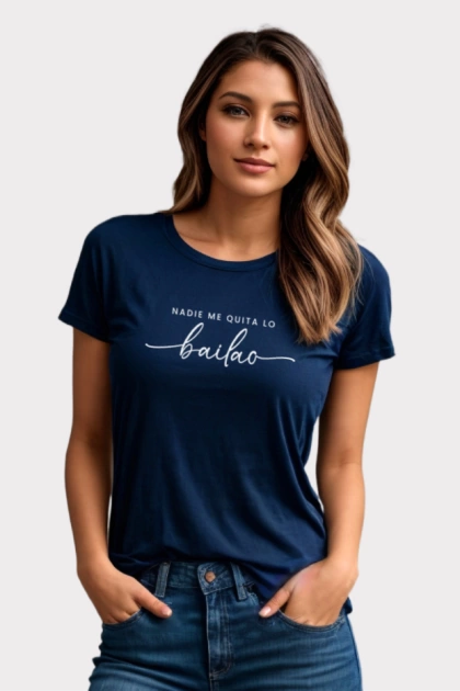 Camiseta colombiana azul navy para mujer con frase nadie me quita lo bailao