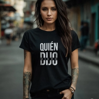 Camiseta blanca para mujer con frase colombiana pa las que sea