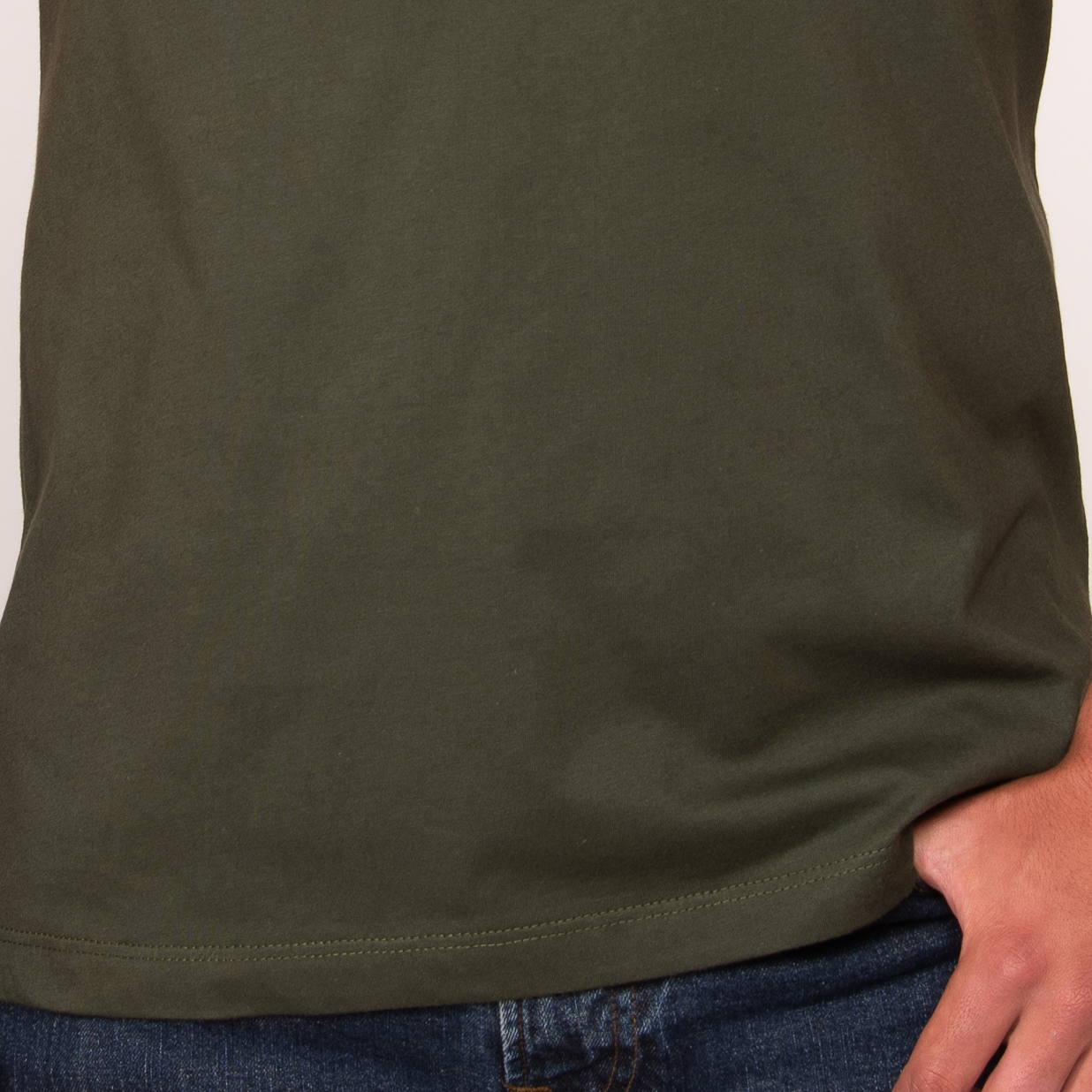 Camiseta con frase negra hombre all in aqua green wisdowscript